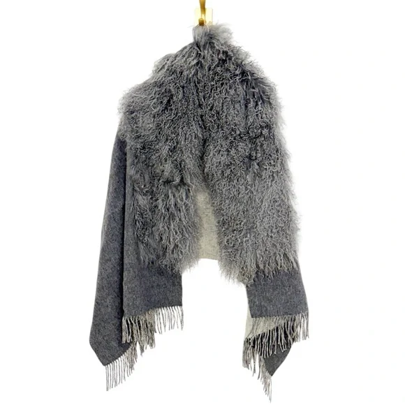 POLOGEORGIS NEW 100% Dyed Lamb Fur Cape/Shawl One Size - Picture 2 of 8